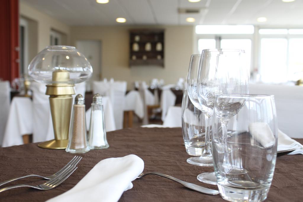 Logis Hotel - Auberge Du Pastel - Hotel 3 Etoiles Et Restaurant Nailloux Ngoại thất bức ảnh