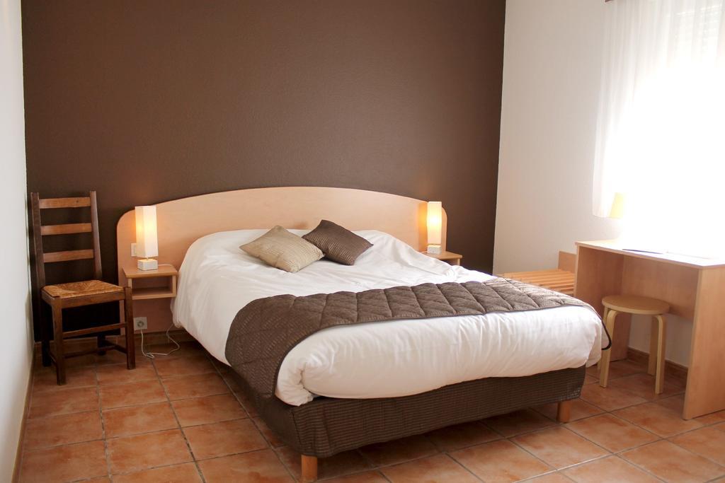 Logis Hotel - Auberge Du Pastel - Hotel 3 Etoiles Et Restaurant Nailloux Ngoại thất bức ảnh